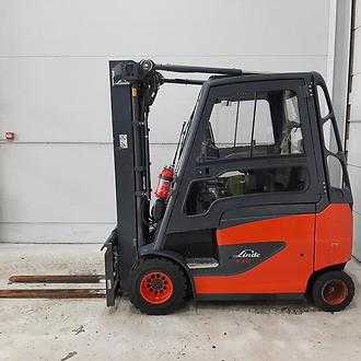 Wózki widłowe używane LINDE E30/600H ELEKTRO VIERRADFRONTSTAPLER (13068168) backdrop