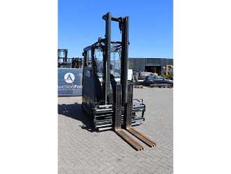 Wózki widłowe używane LINDE E30HL-01/600 ELEKTRO VIERRADFRONTSTAPLER (13041310)
