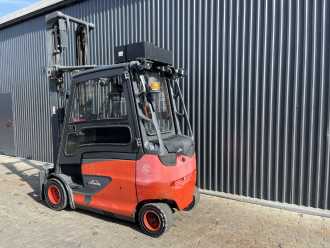 Wózki widłowe używane LINDE E30HL-01/600 ELEKTRO VIERRADFRONTSTAPLER (13066810)