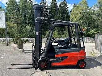 Wózki widłowe używane LINDE E30L - 4495mm ELEKTRO VIERRADFRONTSTAPLER (13076918)