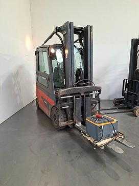 Wózki widłowe używane LINDE E30L EX ELEKTRO VIERRADFRONTSTAPLER (13053357) backdrop
