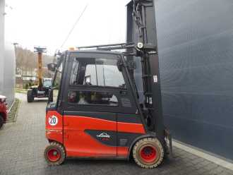 Wózki widłowe używane LINDE E35HL-01 ELEKTRO VIERRADFRONTSTAPLER (12926115)