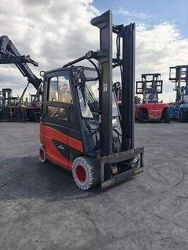 Wózki widłowe używane LINDE E35HL-01 ELEKTRO VIERRADFRONTSTAPLER (13071205)