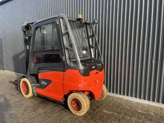 Wózki widłowe używane LINDE E40H-01/600 ELEKTRO VIERRADFRONTSTAPLER (13073613)