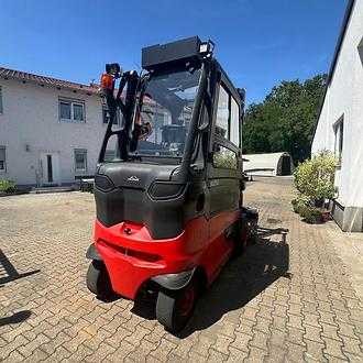 Wózki widłowe używane LINDE E45 ELEKTRO VIERRADFRONTSTAPLER (13061527)
