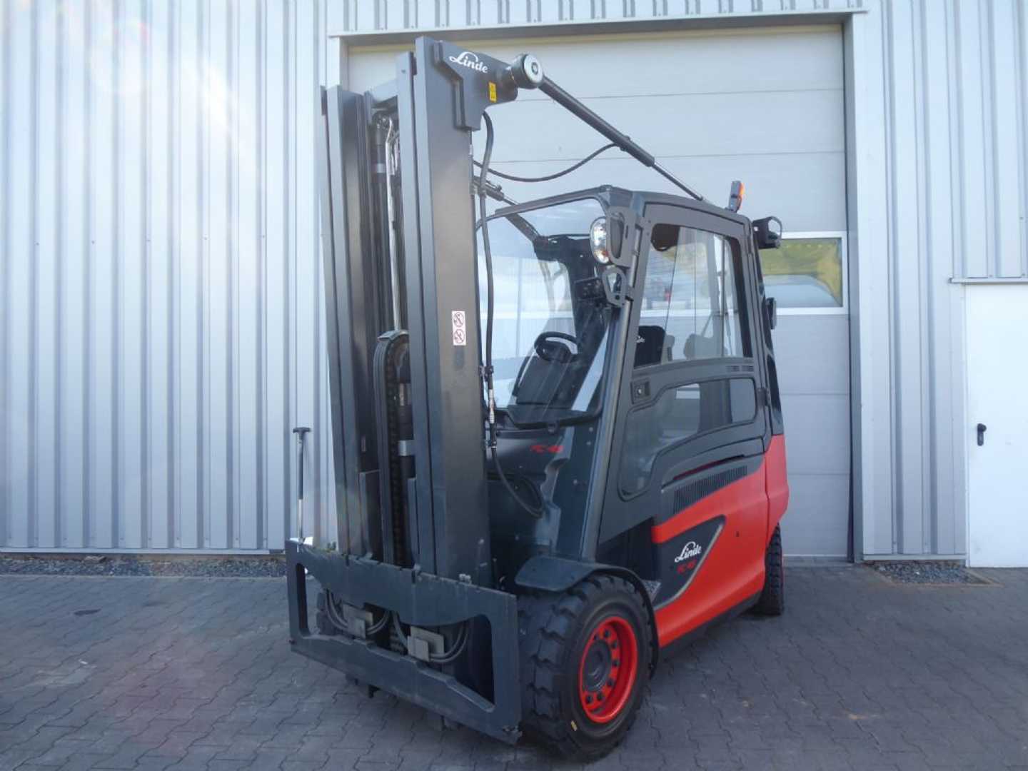 Wózki widłowe używane LINDE E45HL-01/600 ELEKTRO VIERRADFRONTSTAPLER (13050723)