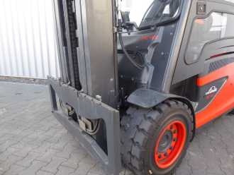 Wózki widłowe używane LINDE E45HL-01/600 ELEKTRO VIERRADFRONTSTAPLER (13050723)