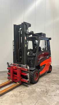Wózki widłowe używane LINDE E50/600HL ELEKTRO VIERRADFRONTSTAPLER (13067969) backdrop