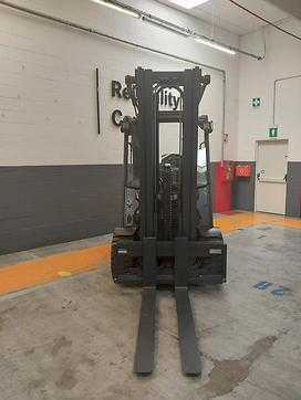 Wózki widłowe używane LINDE E50 HL ELEKTRO VIERRADFRONTSTAPLER (13063725)