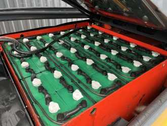 Wózki widłowe używane LINDE E50HL-01/600 ELEKTRO VIERRADFRONTSTAPLER (12953320)
