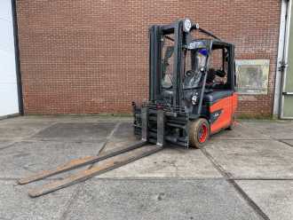 Wózki widłowe używane LINDE E50HL-01/600 ELEKTRO VIERRADFRONTSTAPLER (13036306)