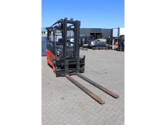 Wózki widłowe używane LINDE E50HL-01/600 ELEKTRO VIERRADFRONTSTAPLER (13041317)
