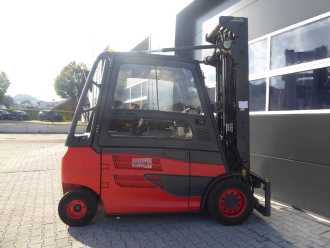 Wózki widłowe używane LINDE E50HL-01/600 ELEKTRO VIERRADFRONTSTAPLER (13071231)