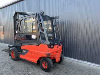 Wózki widłowe używane LINDE E50HL-01 ELEKTRO VIERRADFRONTSTAPLER (13028733)