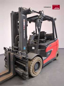 Wózki widłowe używane LINDE E50HL-1254-01 ELEKTRO VIERRADFRONTSTAPLER (13040423) backdrop