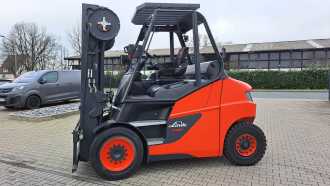 Wózki widłowe używane LINDE E60 ELEKTRO VIERRADFRONTSTAPLER (12876663)