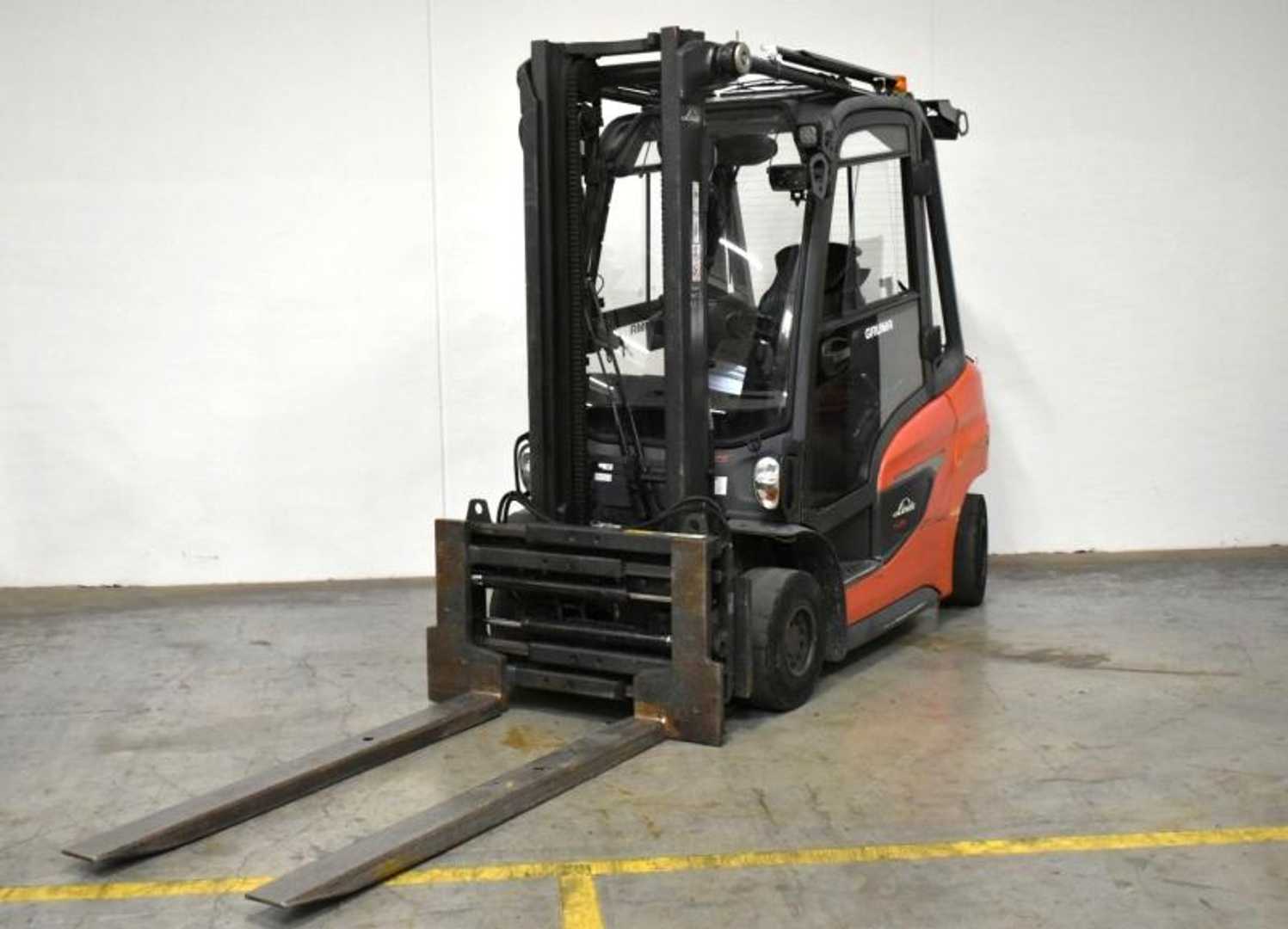 Wózki widłowe używane LINDE H 25 D 1202 DIESEL VIERRADFRONTSTAPLER (13074719)