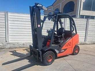 Wózki widłowe używane LINDE H 25 DIESEL VIERRADFRONTSTAPLER (13064229) backdrop