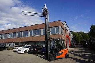 Wózki widłowe używane LINDE H 25D-01/600 - 2021er - 5.020 Stunden DIESEL VIERRADFRONTSTAPLER (13074094)