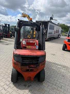 Wózki widłowe używane LINDE H 25T-02 - 2018er GAS VIERRADFRONTSTAPLER (13043476)