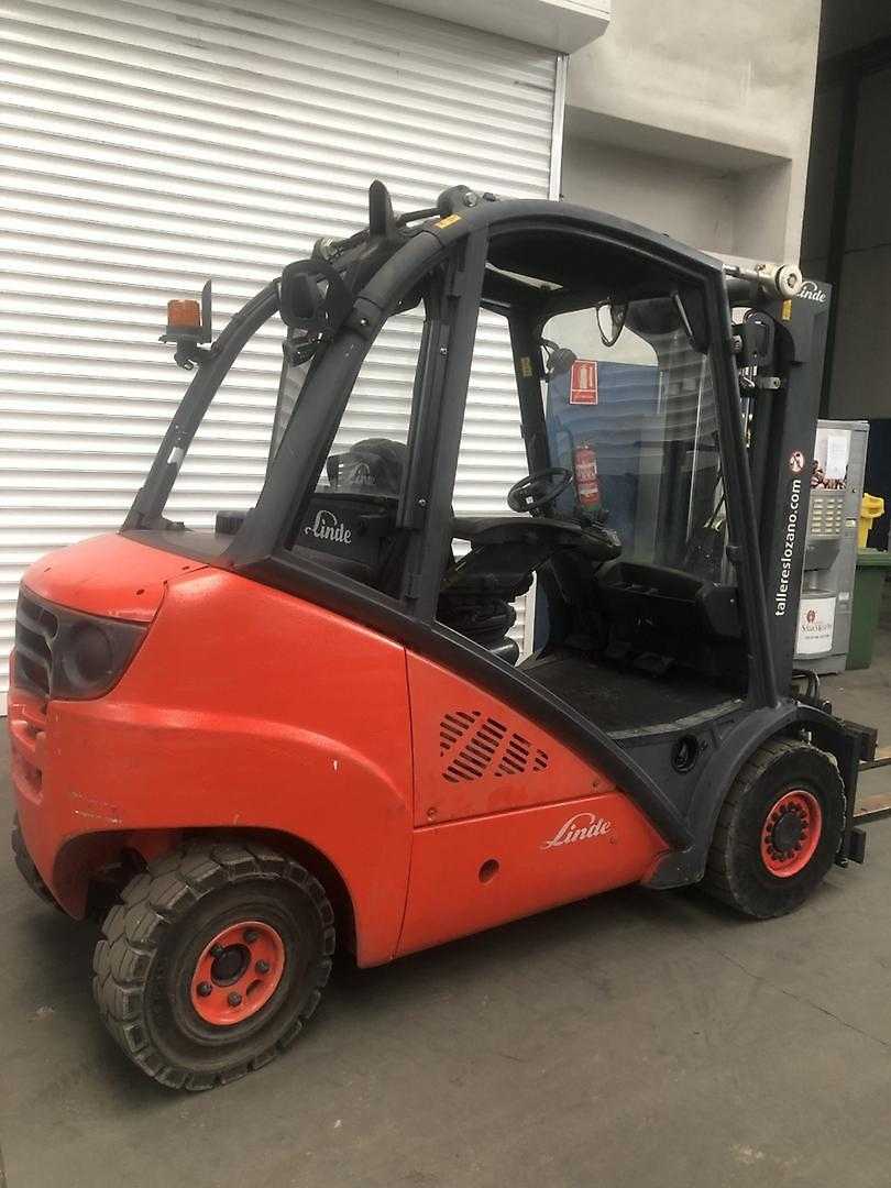 Wózki widłowe używane LINDE H-30-D DIESEL VIERRADFRONTSTAPLER (12616344)