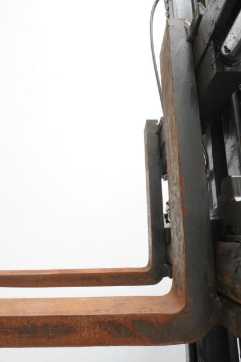 Wózki widłowe używane LINDE H 30 T EVO 393-02 GAS VIERRADFRONTSTAPLER (13039574)