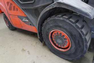 Wózki widłowe używane LINDE H 30 T EVO 393-02 GAS VIERRADFRONTSTAPLER (13062206)