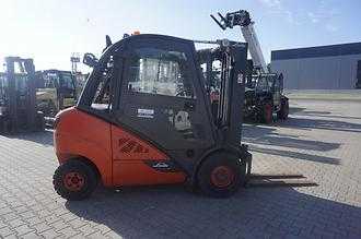 Wózki widłowe używane LINDE H 30D-02 - Triplex - Nur 2.713 Stunden DIESEL VIERRADFRONTSTAPLER (13067673)