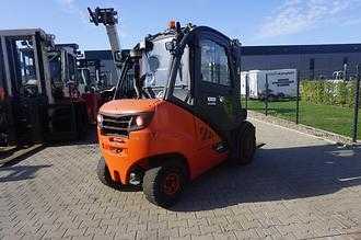 Wózki widłowe używane LINDE H 30D-02 - Triplex - Nur 2.713 Stunden DIESEL VIERRADFRONTSTAPLER (13067673)