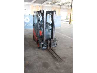 Wózki widłowe używane LINDE H16T-01 GAS VIERRADFRONTSTAPLER (13039034)
