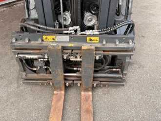 Wózki widłowe używane LINDE H18D-01 DIESEL VIERRADFRONTSTAPLER (13069202)
