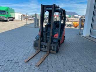 Wózki widłowe używane LINDE H20D-02/600 / 3m / 5.145h / Diesel DIESEL VIERRADFRONTSTAPLER (13038805)