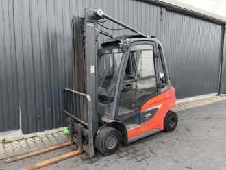 Wózki widłowe używane LINDE H20T-01/600 GAS VIERRADFRONTSTAPLER (12961304) backdrop