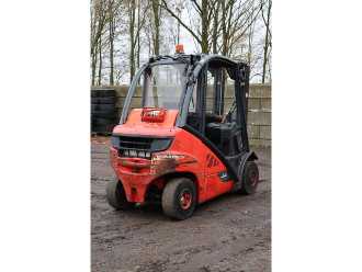 Wózki widłowe używane LINDE H20T-02/600 GAS VIERRADFRONTSTAPLER (13041176)