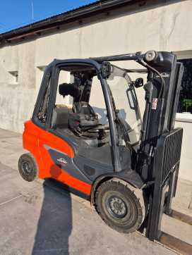 Wózki widłowe używane LINDE H25 GAS VIERRADFRONTSTAPLER (12971717)