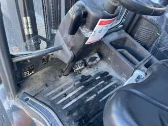 Wózki widłowe używane LINDE H25D-01 DIESEL VIERRADFRONTSTAPLER (13074889)