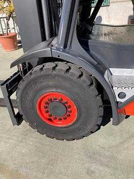 Wózki widłowe używane LINDE H25D-02 / 600 DIESEL VIERRADFRONTSTAPLER (12999526)
