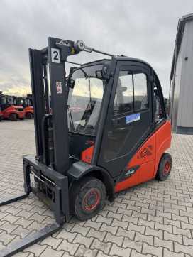 Wózki widłowe używane LINDE H25D-02 DIESEL VIERRADFRONTSTAPLER (13074834) backdrop