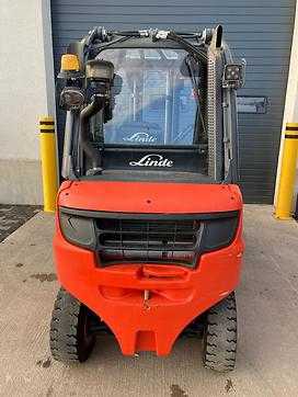 Wózki widłowe używane LINDE H25D/600/393 DIESEL VIERRADFRONTSTAPLER (12796027)