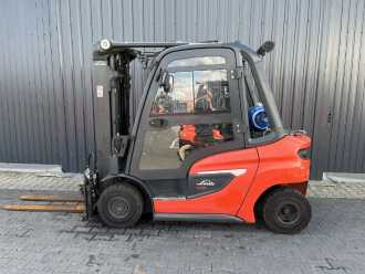 Wózki widłowe używane LINDE H25T-01 GAS VIERRADFRONTSTAPLER (13065776)
