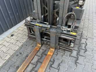 Wózki widłowe używane LINDE H25T-01 GAS VIERRADFRONTSTAPLER (13065776)