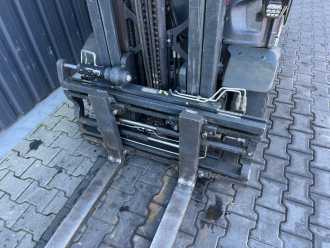 Wózki widłowe używane LINDE H25T-01 GAS VIERRADFRONTSTAPLER (13071270)