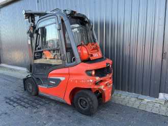 Wózki widłowe używane LINDE H25T-01 GAS VIERRADFRONTSTAPLER (13071271)