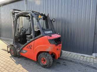 Wózki widłowe używane LINDE H25T-02 GAS VIERRADFRONTSTAPLER (13028734)