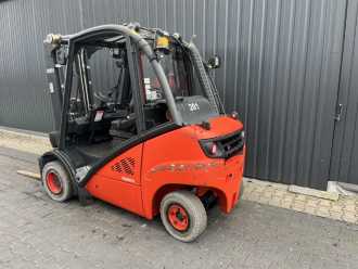 Wózki widłowe używane LINDE H25T-02 GAS VIERRADFRONTSTAPLER (13062483)