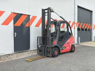 Wózki widłowe używane LINDE H25T-02 GAS VIERRADFRONTSTAPLER (13063946) backdrop