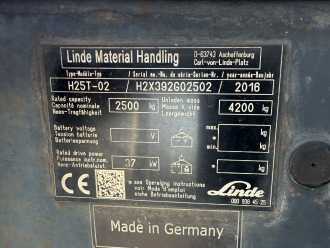 Wózki widłowe używane LINDE H25T-02 GAS VIERRADFRONTSTAPLER (13074492)
