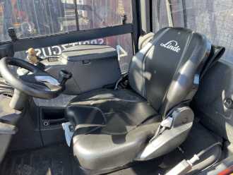 Wózki widłowe używane LINDE H30D-01 DIESEL VIERRADFRONTSTAPLER (13038477)
