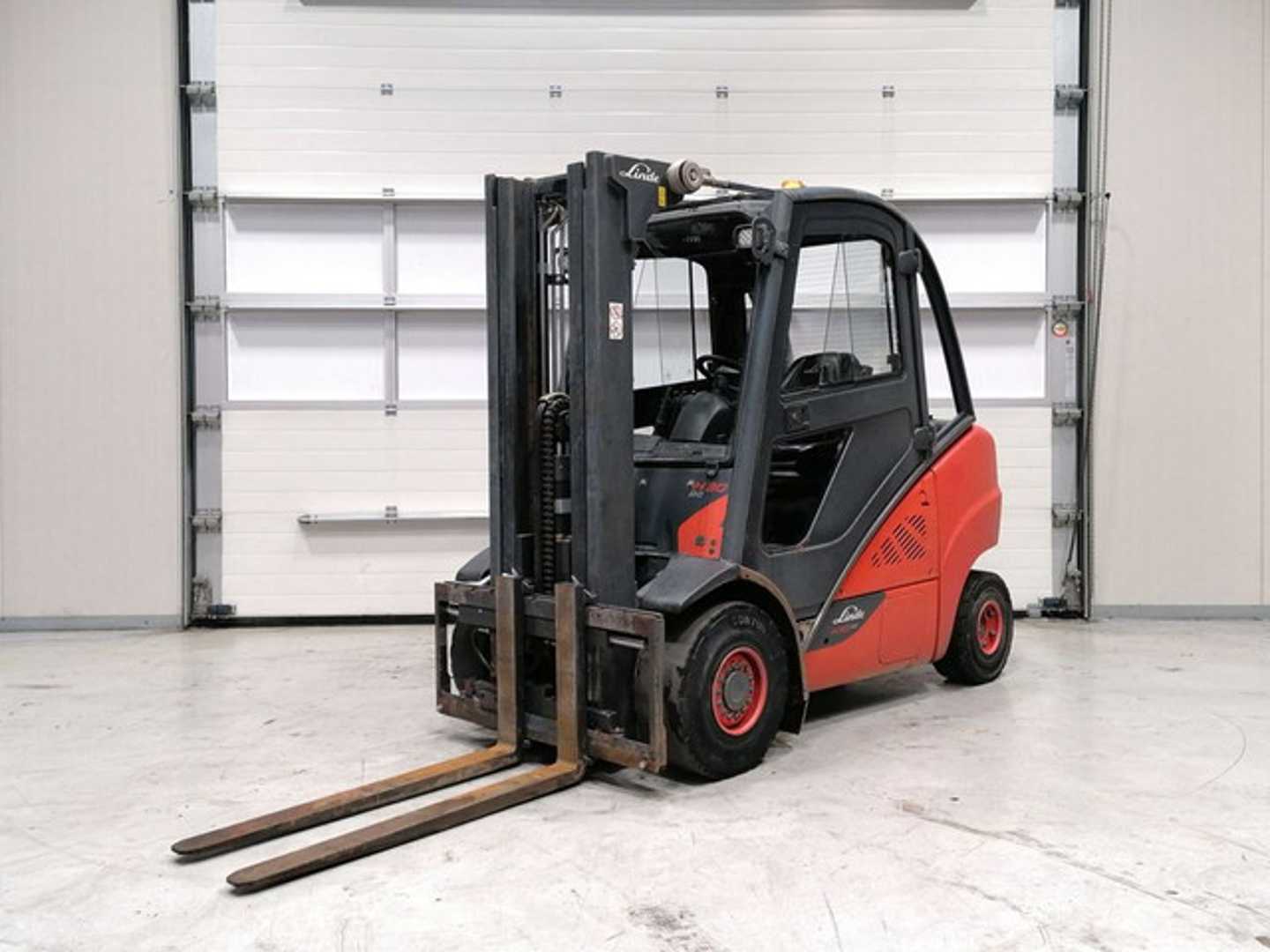 Wózki widłowe używane LINDE H30D-02 DIESEL VIERRADFRONTSTAPLER (12795843)