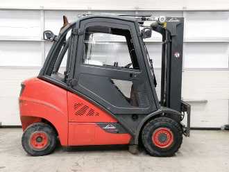 Wózki widłowe używane LINDE H30D-02 DIESEL VIERRADFRONTSTAPLER (12897784)